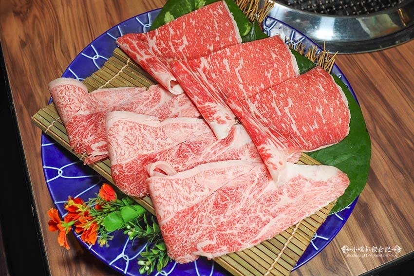 【基隆美食】『狸小路燒肉專賣店』近基隆廟口夜市、基隆崁仔頂漁 【基隆美食】『狸小路燒肉專賣店』近基隆廟口夜市、基隆崁仔頂漁
