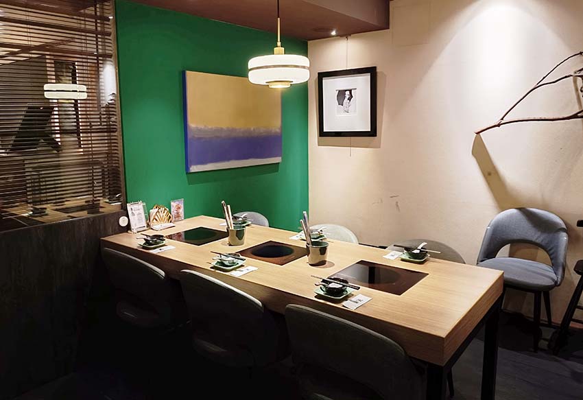 【台北美食】『王鍋屋逸仙創始總店』近市政府站/信義區精緻鍋物推薦/中日混血酸白菜鍋/老饕必吃,青花椒酸白菜鍋、帶皮黑毛五花豚