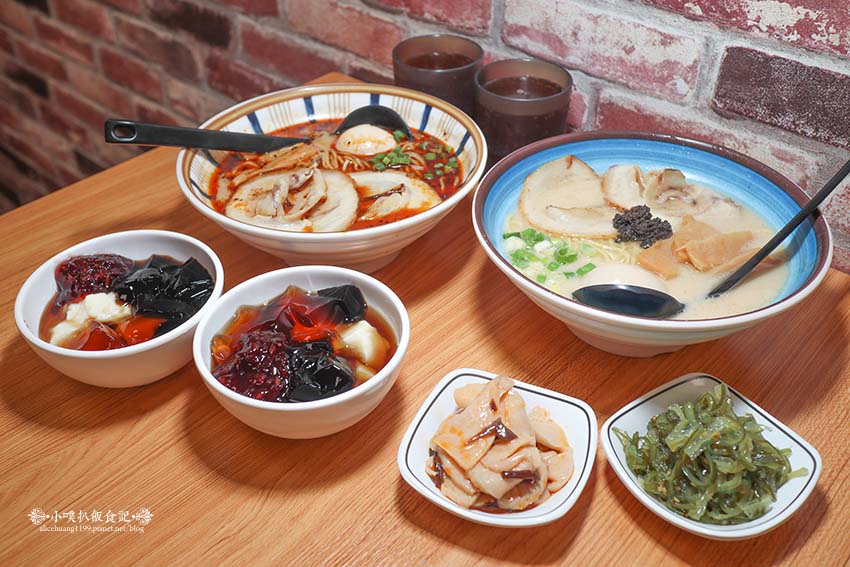 【永和美食】『好呷拉麵 永和店』近永和樂華夜市/永和人氣排隊名店/平價、高CP值/免費無限續麵/甜品吃到飽/拉麵Q彈、湯頭醇厚 - 第10張圖 【永和美食】『好呷拉麵 永和店』近永和樂華夜市/永和人氣排隊名店/平價、高CP值/免費無限續麵/甜品吃到飽/拉麵Q彈、湯頭醇厚