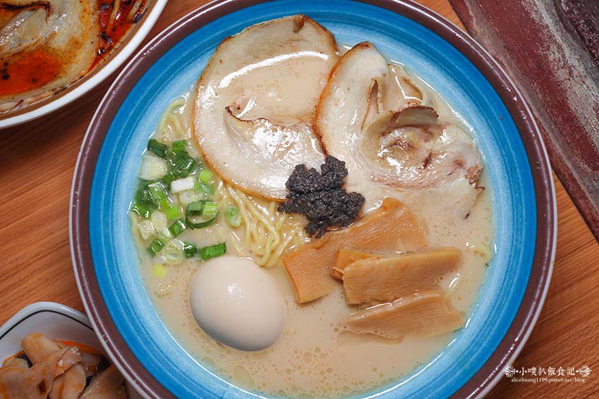 【永和美食】『好呷拉麵 永和店』近永和樂華夜市/永和人氣排隊名店/平價、高CP值/免費無限續麵/甜品吃到飽/拉麵Q彈、湯頭醇厚 - 第17張圖 【永和美食】『好呷拉麵 永和店』近永和樂華夜市/永和人氣排隊名店/平價、高CP值/免費無限續麵/甜品吃到飽/拉麵Q彈、湯頭醇厚