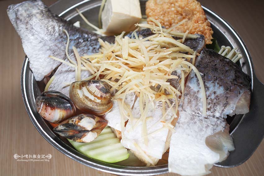 【桃園蘆竹南崁美食】『強鍋 百元平價小火鍋』南崁市場美食/平價、高CP值/一鍋一烤好滿足/免費自助吧吃到飽/推薦必點鱸魚鍋、高粱麻油雞 - 第26張圖 【桃園蘆竹南崁美食】『強鍋 百元平價小火鍋』南崁市場美食/平價、高CP值/一鍋一烤好滿足/免費自助吧吃到飽/推薦必點鱸魚鍋、高粱麻油雞