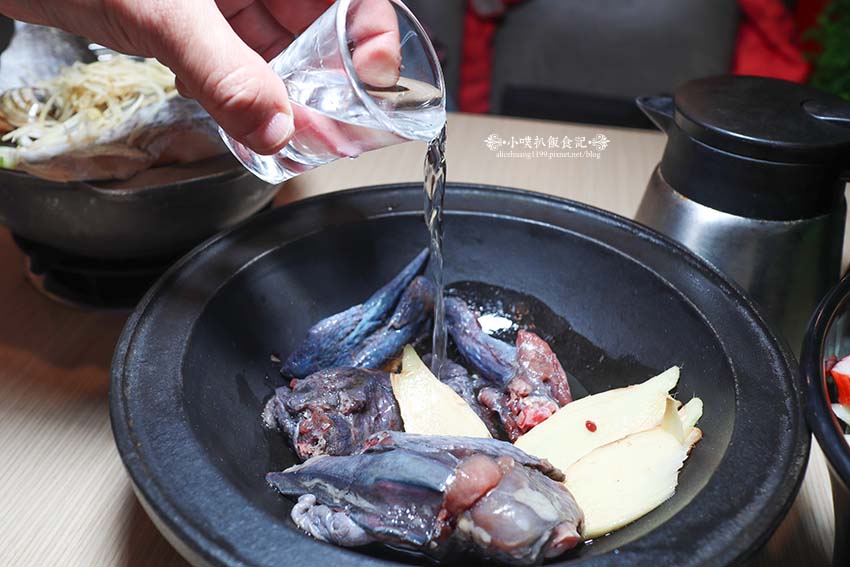 【桃園蘆竹南崁美食】『強鍋 百元平價小火鍋』南崁市場美食/平價、高CP值/一鍋一烤好滿足/免費自助吧吃到飽/推薦必點鱸魚鍋、高粱麻油雞 - 第21張圖 【桃園蘆竹南崁美食】『強鍋 百元平價小火鍋』南崁市場美食/平價、高CP值/一鍋一烤好滿足/免費自助吧吃到飽/推薦必點鱸魚鍋、高粱麻油雞