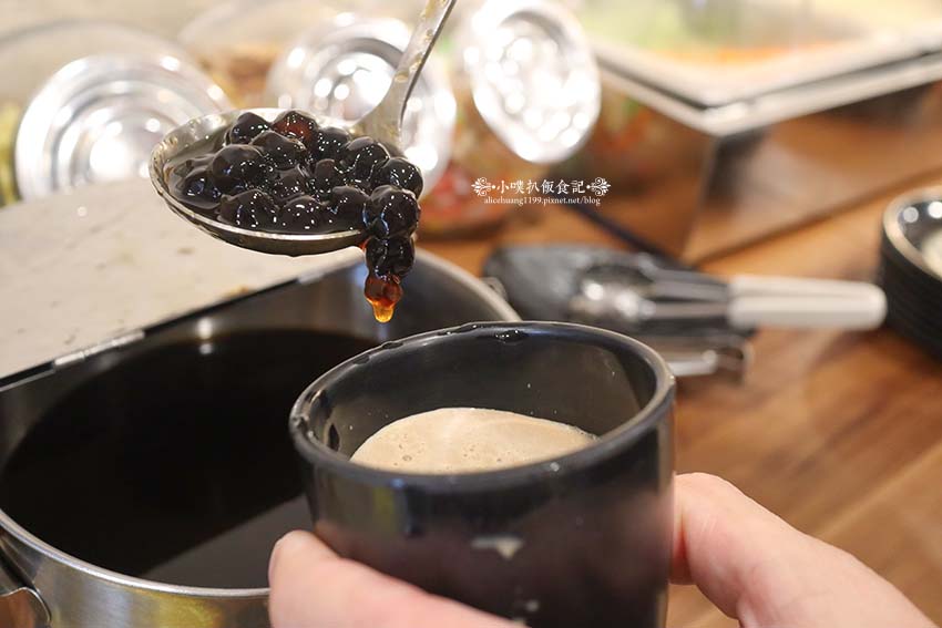 【桃園蘆竹南崁美食】『強鍋 百元平價小火鍋』南崁市場美食/平價、高CP值/一鍋一烤好滿足/免費自助吧吃到飽/推薦必點鱸魚鍋、高粱麻油雞 - 第9張圖 【桃園蘆竹南崁美食】『強鍋 百元平價小火鍋』南崁市場美食/平價、高CP值/一鍋一烤好滿足/免費自助吧吃到飽/推薦必點鱸魚鍋、高粱麻油雞