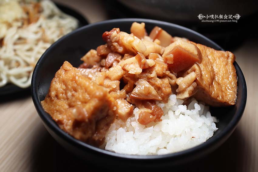 【桃園蘆竹南崁美食】『強鍋 百元平價小火鍋』南崁市場美食/平價、高CP值/一鍋一烤好滿足/免費自助吧吃到飽/推薦必點鱸魚鍋、高粱麻油雞 - 第32張圖 【桃園蘆竹南崁美食】『強鍋 百元平價小火鍋』南崁市場美食/平價、高CP值/一鍋一烤好滿足/免費自助吧吃到飽/推薦必點鱸魚鍋、高粱麻油雞