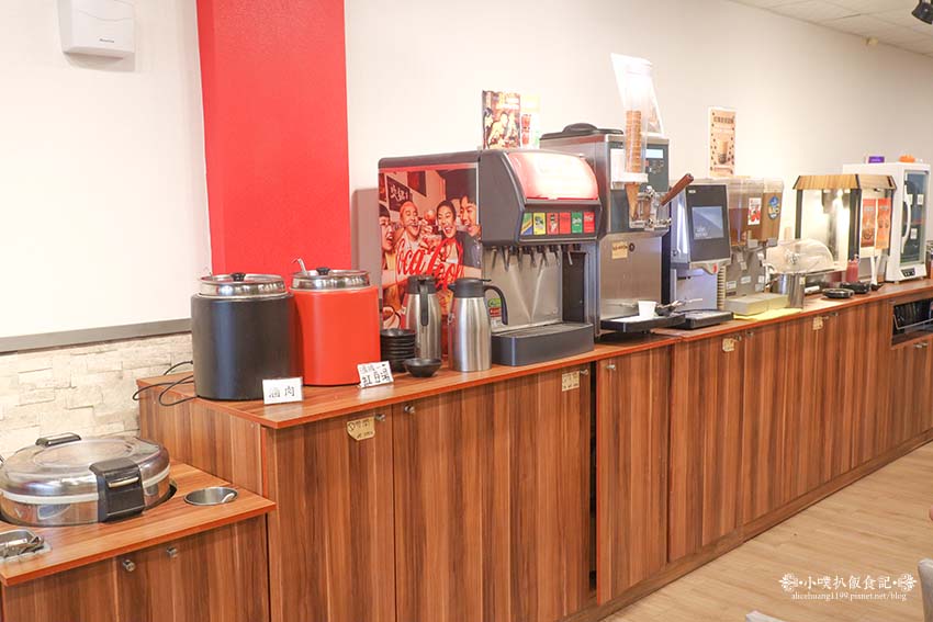 【桃園蘆竹南崁美食】『強鍋 百元平價小火鍋』南崁市場美食/平價、高CP值/一鍋一烤好滿足/免費自助吧吃到飽/推薦必點鱸魚鍋、高粱麻油雞 - 第4張圖 【桃園蘆竹南崁美食】『強鍋 百元平價小火鍋』南崁市場美食/平價、高CP值/一鍋一烤好滿足/免費自助吧吃到飽/推薦必點鱸魚鍋、高粱麻油雞