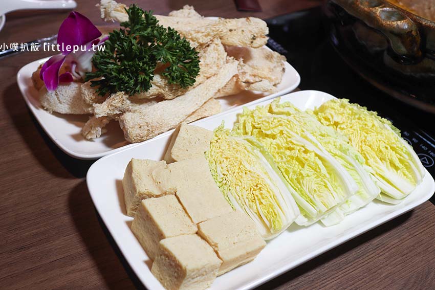 【信義區美食】『君曜雞湯』近台北101世貿站/跨年聚餐首選/台灣雞湯界的LV,姊妹店開幕啦/口感濃郁甘醇/私人用餐包廂 - 第15張圖 【信義區美食】『君曜雞湯』近台北101世貿站/跨年聚餐首選/台灣雞湯界的LV,姊妹店開幕啦/口感濃郁甘醇/私人用餐包廂