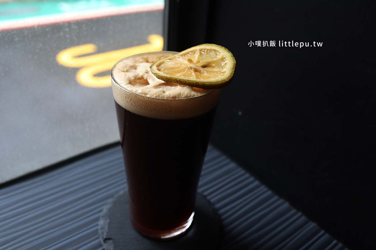 【中山區咖啡廳】『Attracafe’-Taipei 爾淬咖啡』近行天宮站/質感咖啡/咖啡香檳、爾淬氣泡飲、手沖咖啡