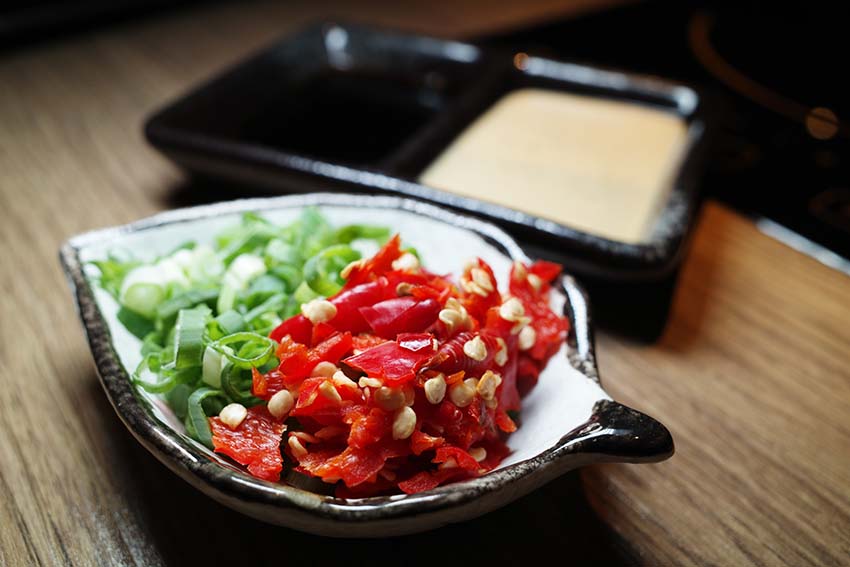 【台北美食】『王鍋屋逸仙創始總店』近市政府站/信義區精緻鍋物推薦/中日混血酸白菜鍋/老饕必吃,青花椒酸白菜鍋、帶皮黑毛五花豚