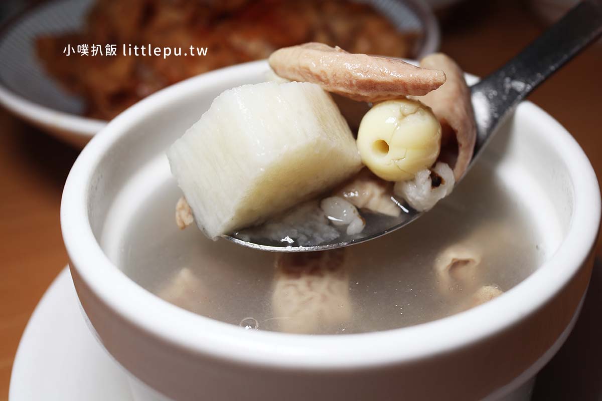 【永和美食】『鬍鬚張魯肉飯 永和樂華店』近樂華夜市/新品日式咖哩豬排丼,大份量,肉肉控大滿足 - 第35張圖 【永和美食】『鬍鬚張魯肉飯 永和樂華店』近樂華夜市/新品日式咖哩豬排丼,大份量,肉肉控大滿足