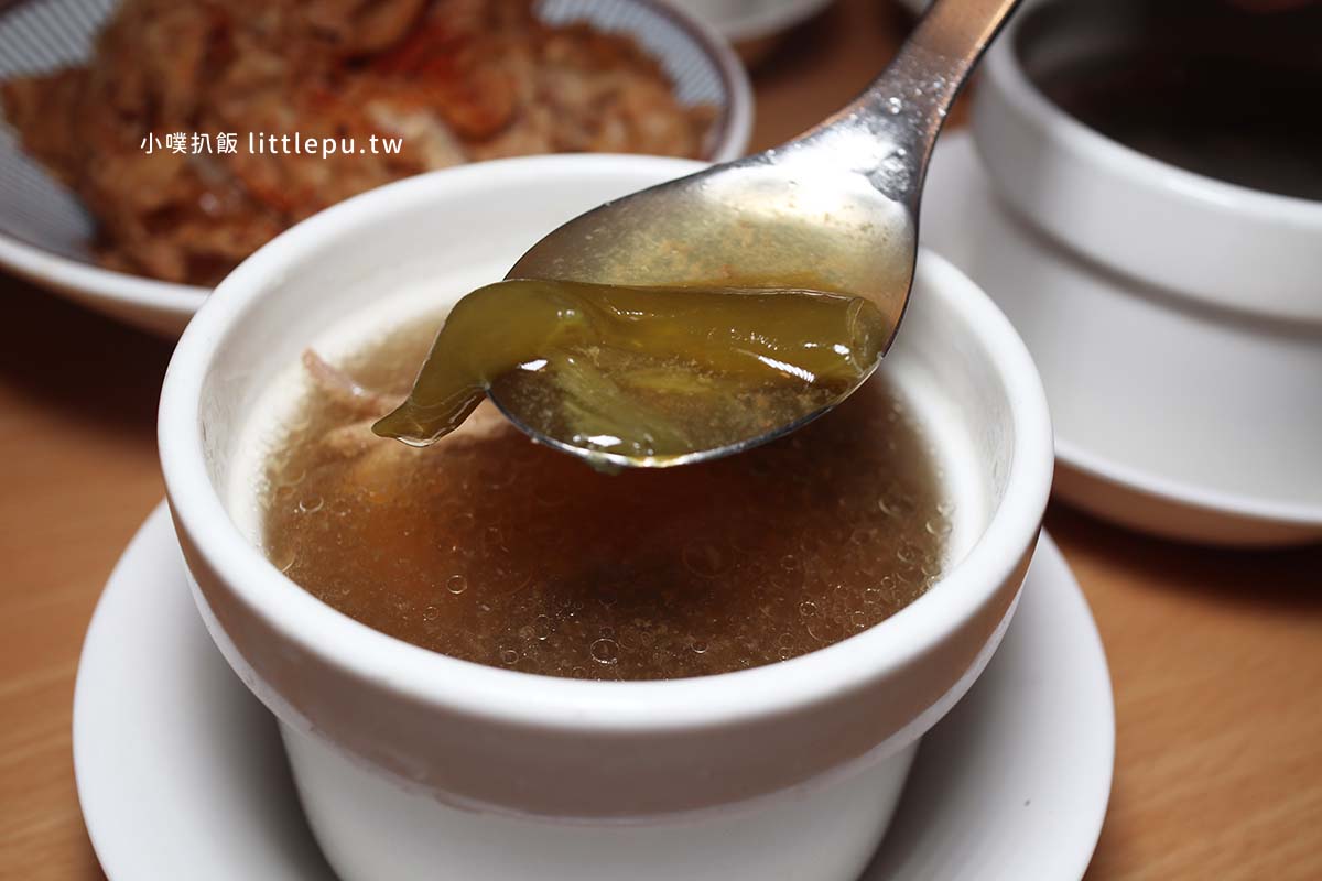 【永和美食】『鬍鬚張魯肉飯 永和樂華店』近樂華夜市/新品日式咖哩豬排丼,大份量,肉肉控大滿足 - 第38張圖 【永和美食】『鬍鬚張魯肉飯 永和樂華店』近樂華夜市/新品日式咖哩豬排丼,大份量,肉肉控大滿足