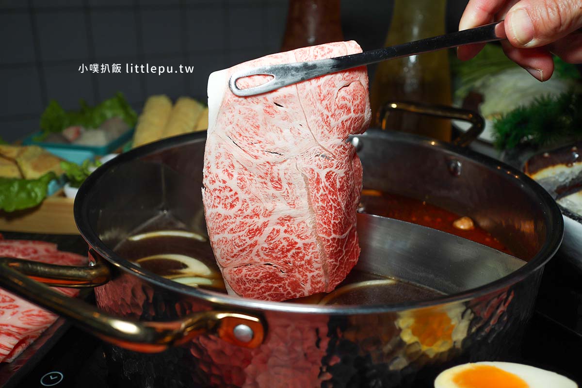 【武鶴和牛火鍋(吉林總店)】近行天宮站/頂級超狂和牛吃到飽/全台最便宜/日本和牛2480吃到飽，加價200元，鱈場蟹任你吃