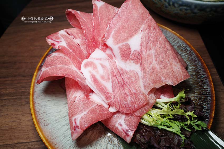 【台北大巨蛋美食】『王匯所Ong Lab火鍋專門店鍋酒館』近國父紀念館站/酸白菜火鍋，融合京都發酵風味