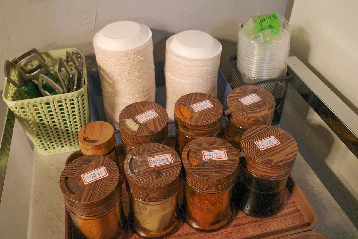 【台北宵夜推薦】『澎湖頂鮮海鮮燒烤鍋物』近台北小巨蛋站/居酒屋/台北深夜食堂/小酌聚餐/大推鹽烤吳郭魚、烤澎湖小卷 - 第8張圖 【台北宵夜推薦】『澎湖頂鮮海鮮燒烤鍋物』近台北小巨蛋站/居酒屋/台北深夜食堂/小酌聚餐/大推鹽烤吳郭魚、烤澎湖小卷