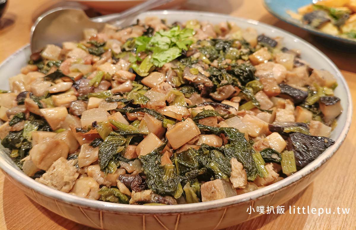 【高雄蔬食】『斐得蔬食 花巷疏香樓』近凹子底站/港式蔬食推薦/年節團圓飯/家庭聚餐/孝親長輩