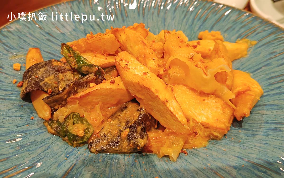 【高雄蔬食】『斐得蔬食 花巷疏香樓』近凹子底站/港式蔬食推薦/年節團圓飯/家庭聚餐/孝親長輩