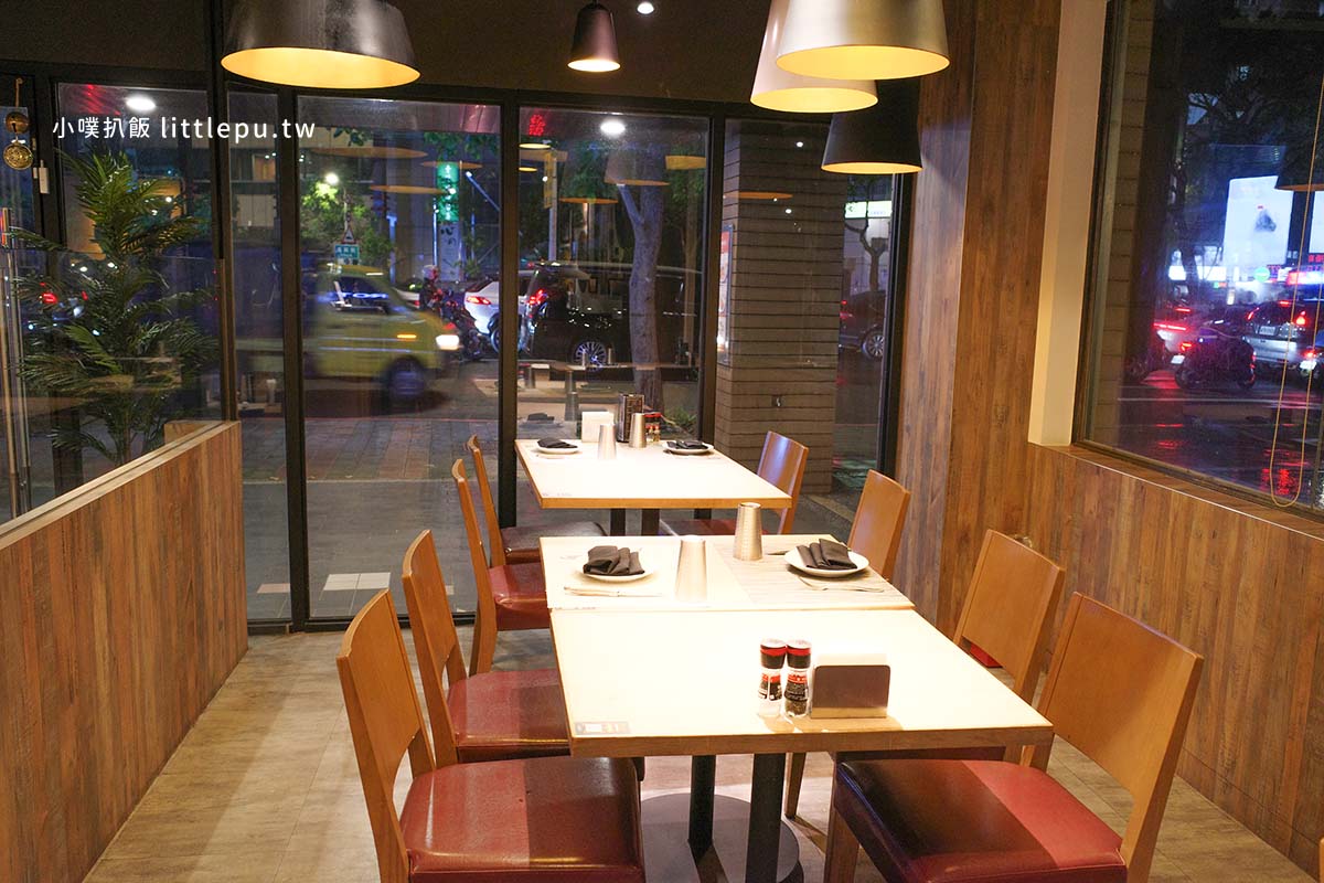 【台北早午餐推薦】傑克兄弟牛排 臺北信義店,路易莎集團跨足美式餐飲,平價Brunch、濕式熟成嫩肩牛排必吃 - 第4張圖 R0010301