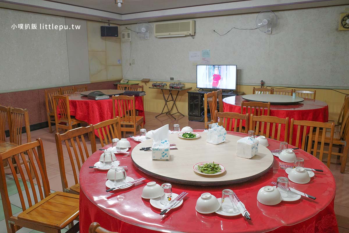 【五股美食餐廳】觀音山土雞城(園),正宗自養放山雞老店、山菜、海鮮熱炒美食,家庭團體聚餐包廂首選 - 第10張圖 R0010553
