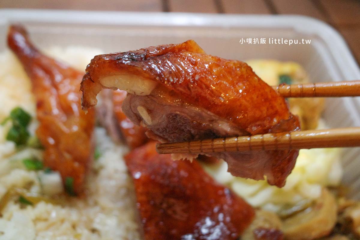 【永和美食】九記燒臘:近樂華夜市,永和保平路最強燒臘便當,大份量,必點招牌鴨腿、招牌四拼飯 - 第15張圖 九記燒臘-鴨腿飯