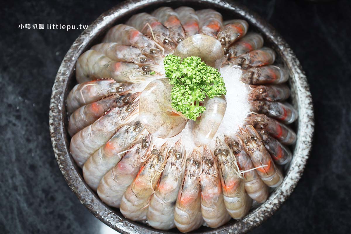 【桃園青埔美食】怎麻辣頂級鴛鴦鍋,近桃園高鐵站,慶生幾歲送幾隻蝦!孝敬長輩、家庭聚餐、生日慶祝 - 第24張圖 怎麻辣頂級鴛鴦鍋-生日蝦