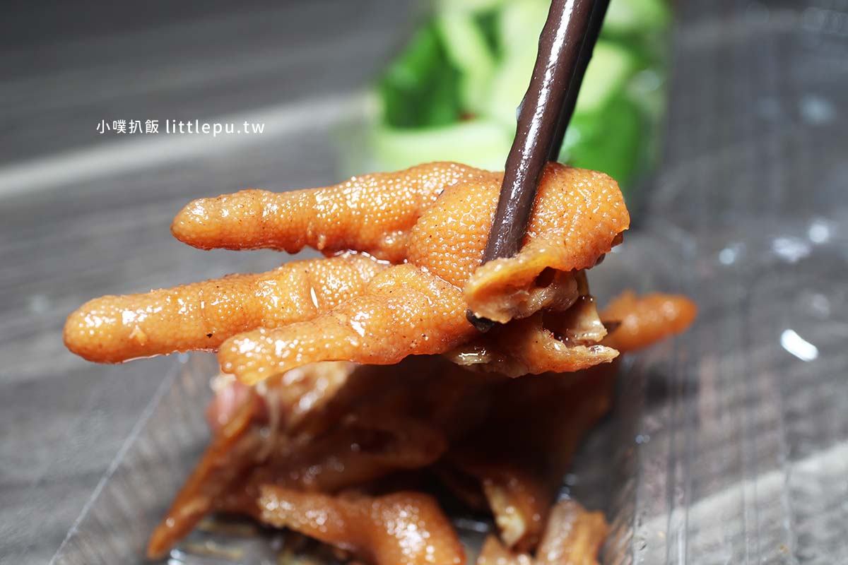 【大稻埕美食】北港仁生炒鴨肉羮:爆炒鑊氣香甜鴨肉羮、台南鍋燒意麵,永樂市場不平凡的古早味小吃! - 第30張圖 北港仁生炒鴨肉焿