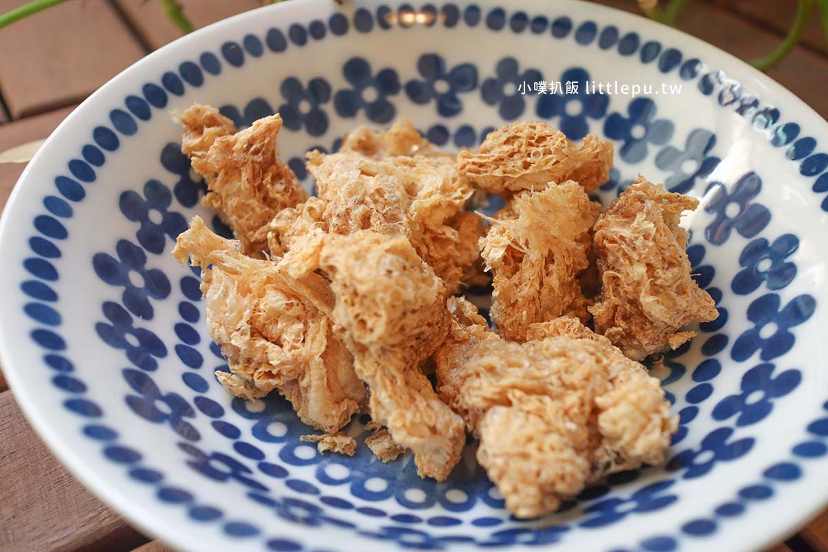 大頭雞 薑片茶油雞 淡水店